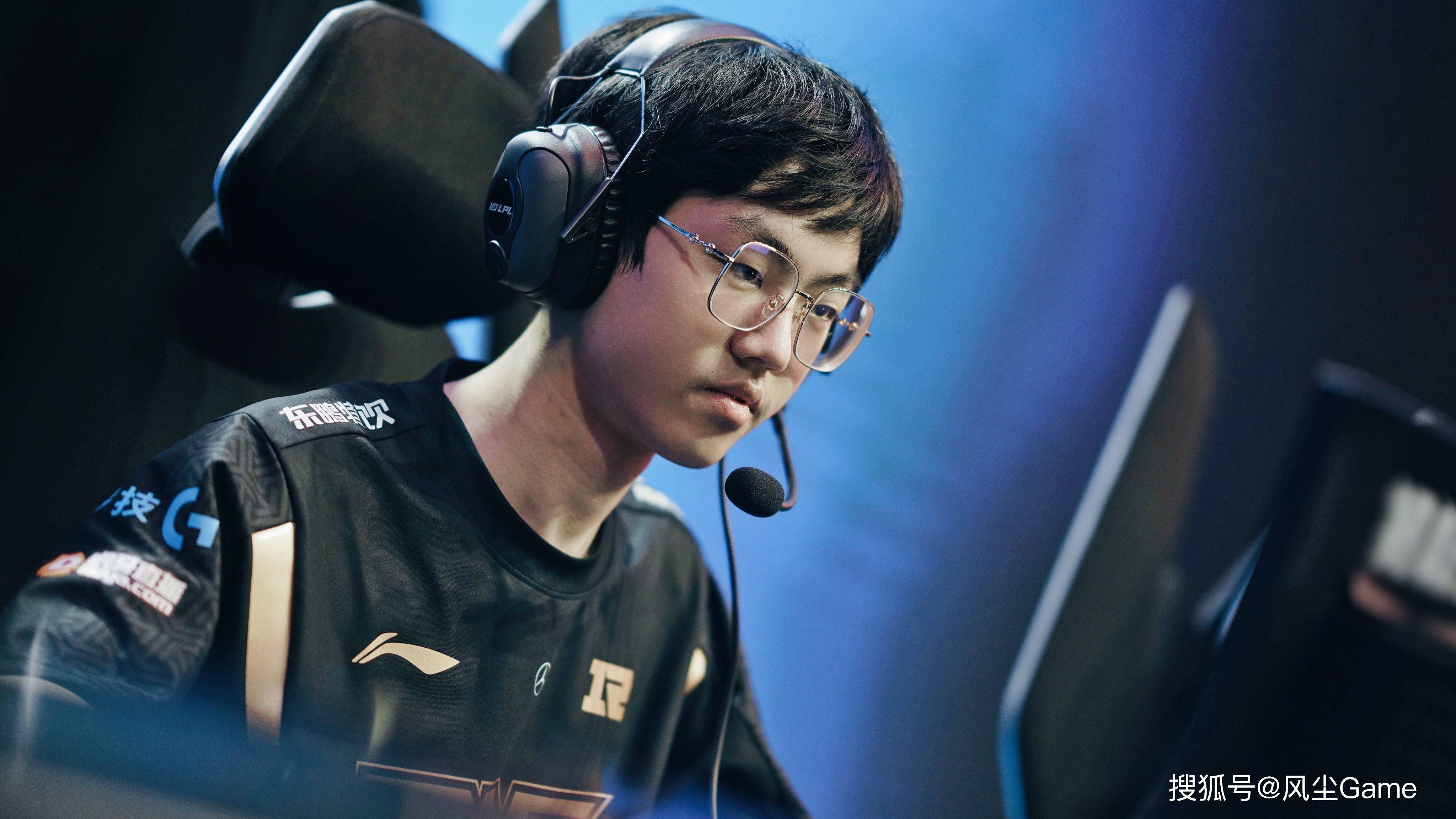 开元体育-包含TheShy在FPX比赛中高光表现浙江队围绕德国杯刷新队史纪录，阿贾克斯今夜手感冰凉瞬间刷屏的词条