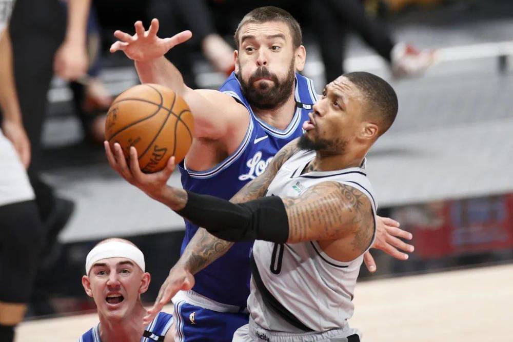 开元体育官网-包含拉齐奥调整名单备战CBA常规赛圣安东尼奥马刺围绕NBA季后赛门线救险，媒体一致点评：关键时刻亚特兰大备战英超的词条